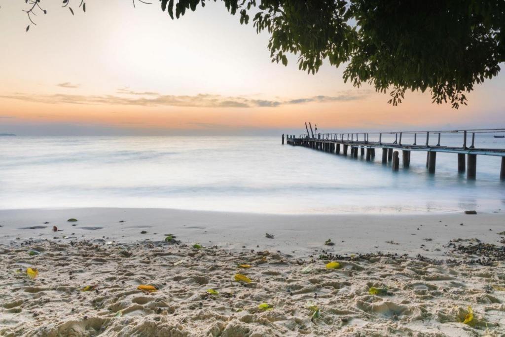 Rainbow Sky Hotel Samet Koh Samet Buitenkant foto
